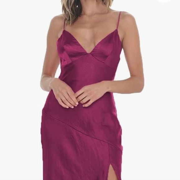 NWT VNECK MIDI DRESS - Picture 1 of 9